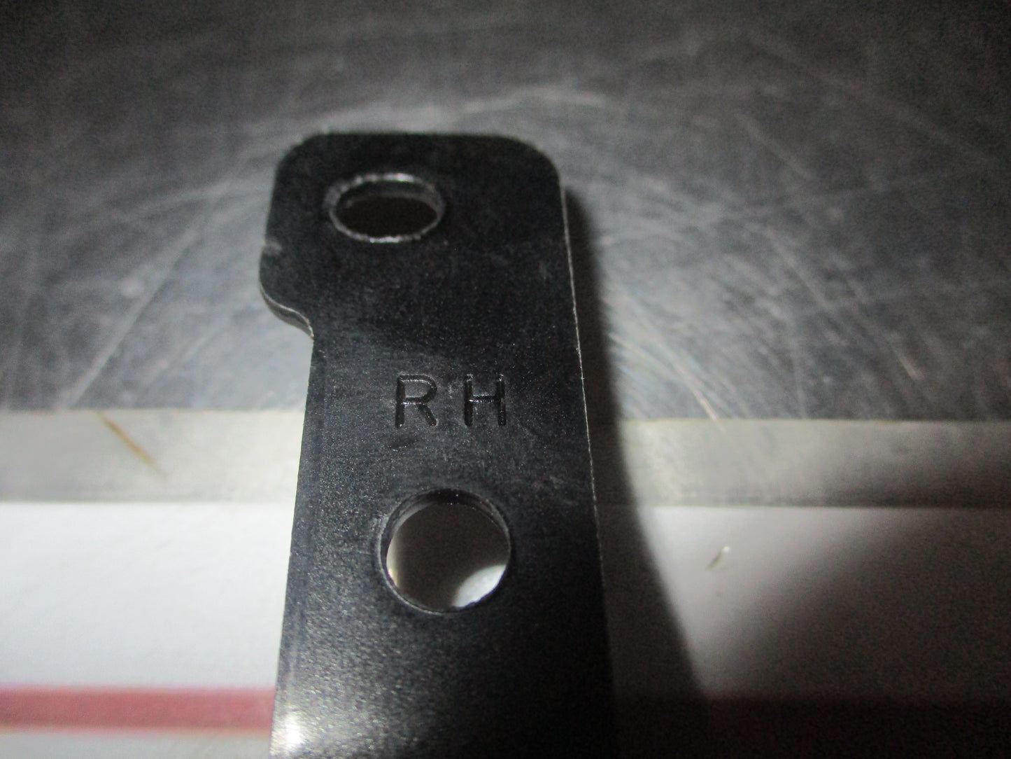 Kia Rio Genuine Front Drivers Side (Right Hand Side) Fog Light Bracket New Part.