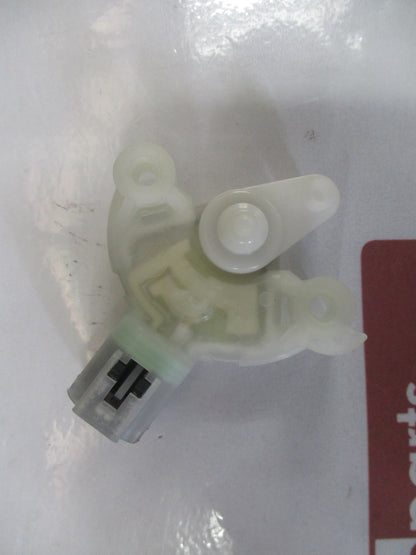 Subaru Legacy Genuine Right Hand Front Switch Actuator New Part