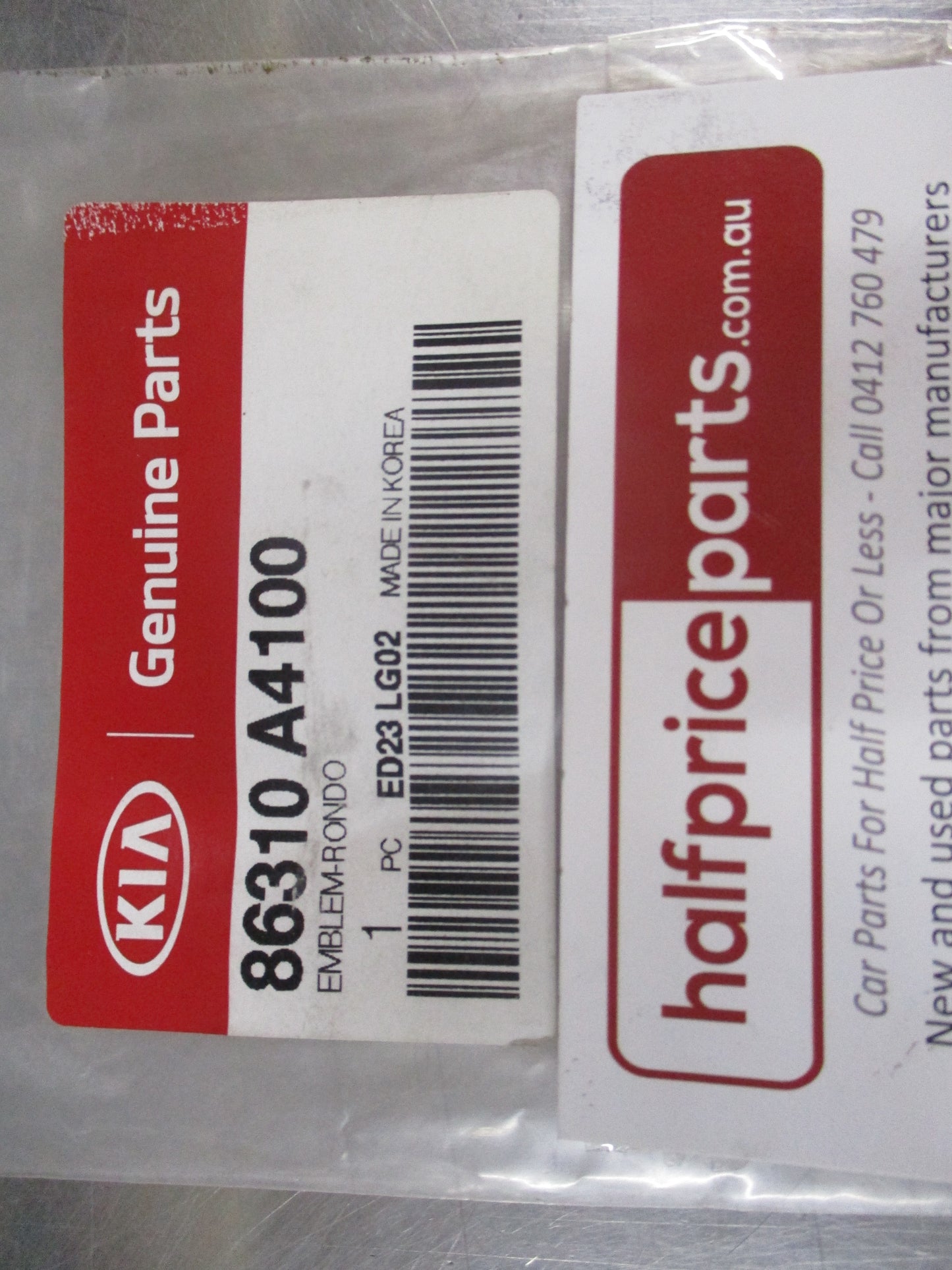 Kia Rondo Genuine Rear Hatch Chrome Emblem New Part