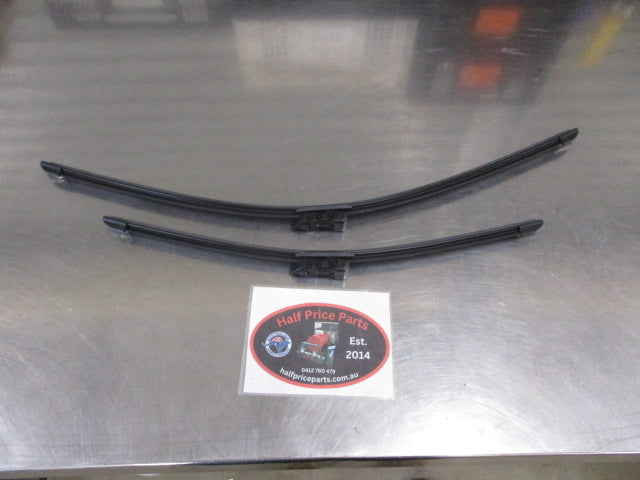 Ford Mondeo Genuine Front Windscreen Wiper Blade Set New Part