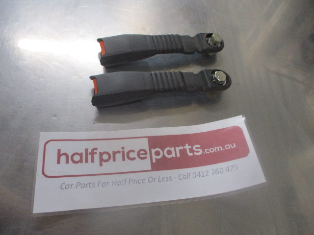 Universal Seat Belt Buckle Kit Suits Mitsubishi Various Older Makes and Models New Part