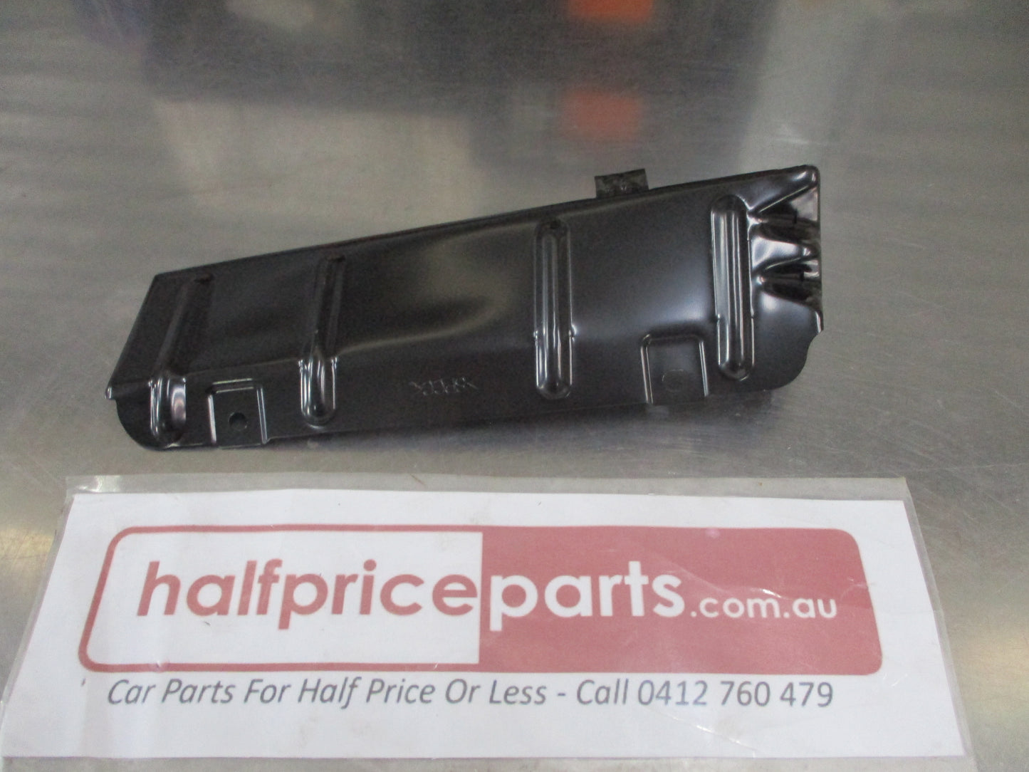 Kia Carnival Genuine Left Hand Rear Bumper Lip Bracket Assembly New Part