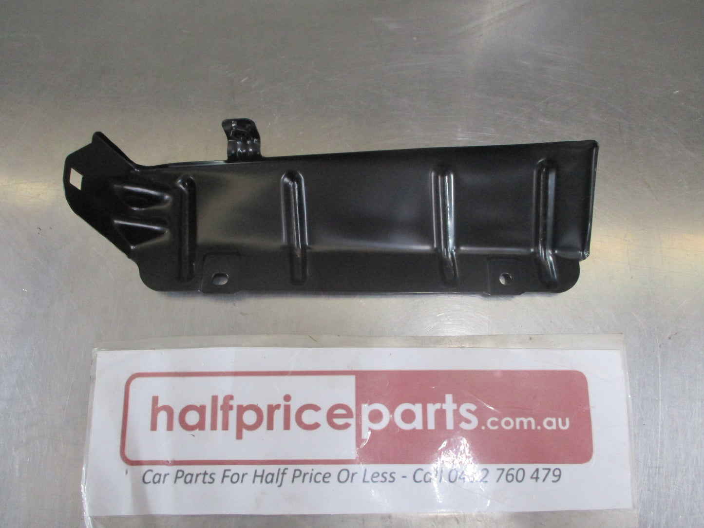 Kia Carnival Genuine Left Hand Rear Bumper Lip Bracket Assembly New Part
