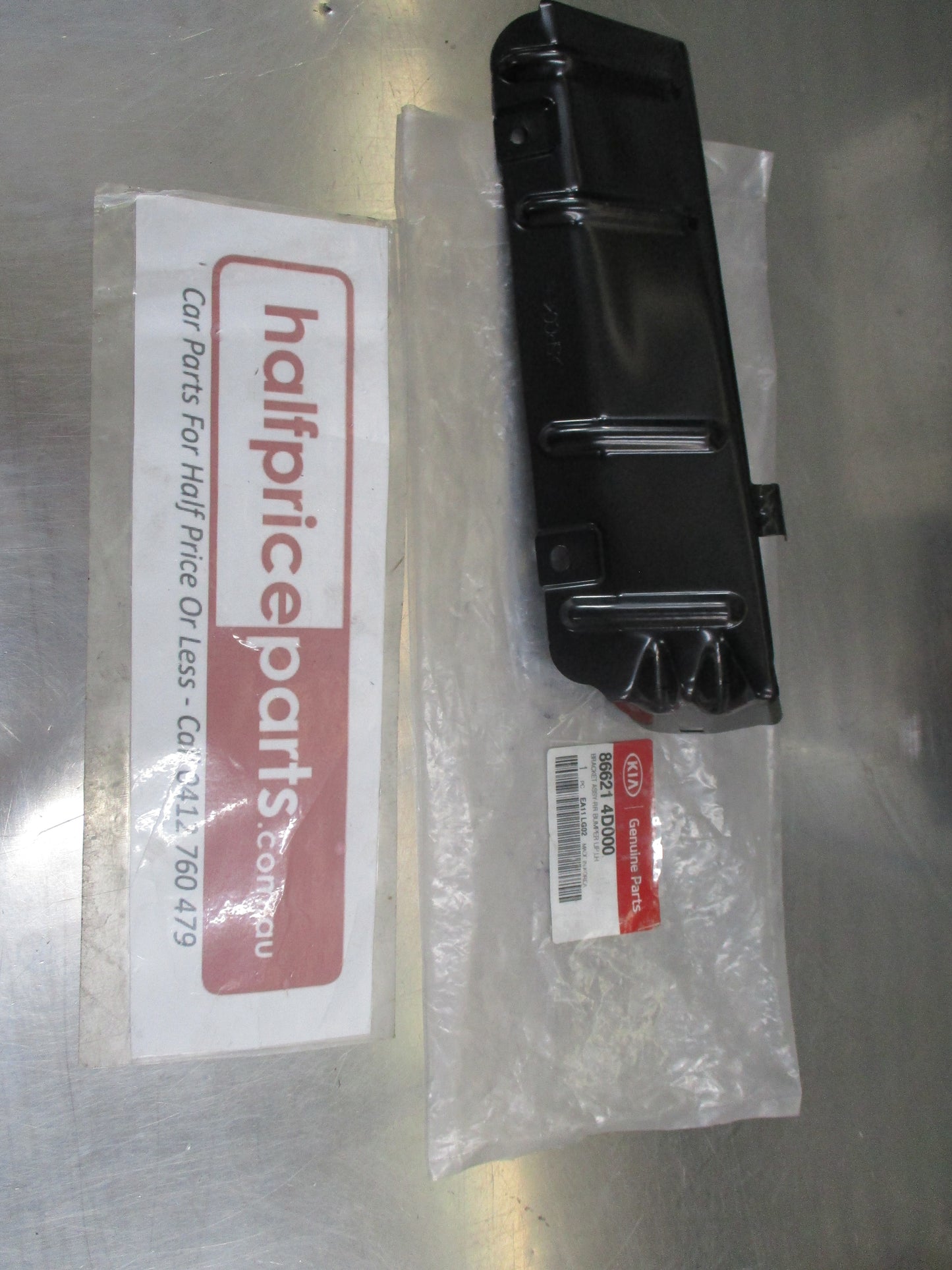 Kia Carnival Genuine Left Hand Rear Bumper Lip Bracket Assembly New Part