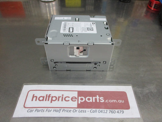 Holden VF SSV Ute (Only) Genuine CD Player Single Receiver Navigation System New Part