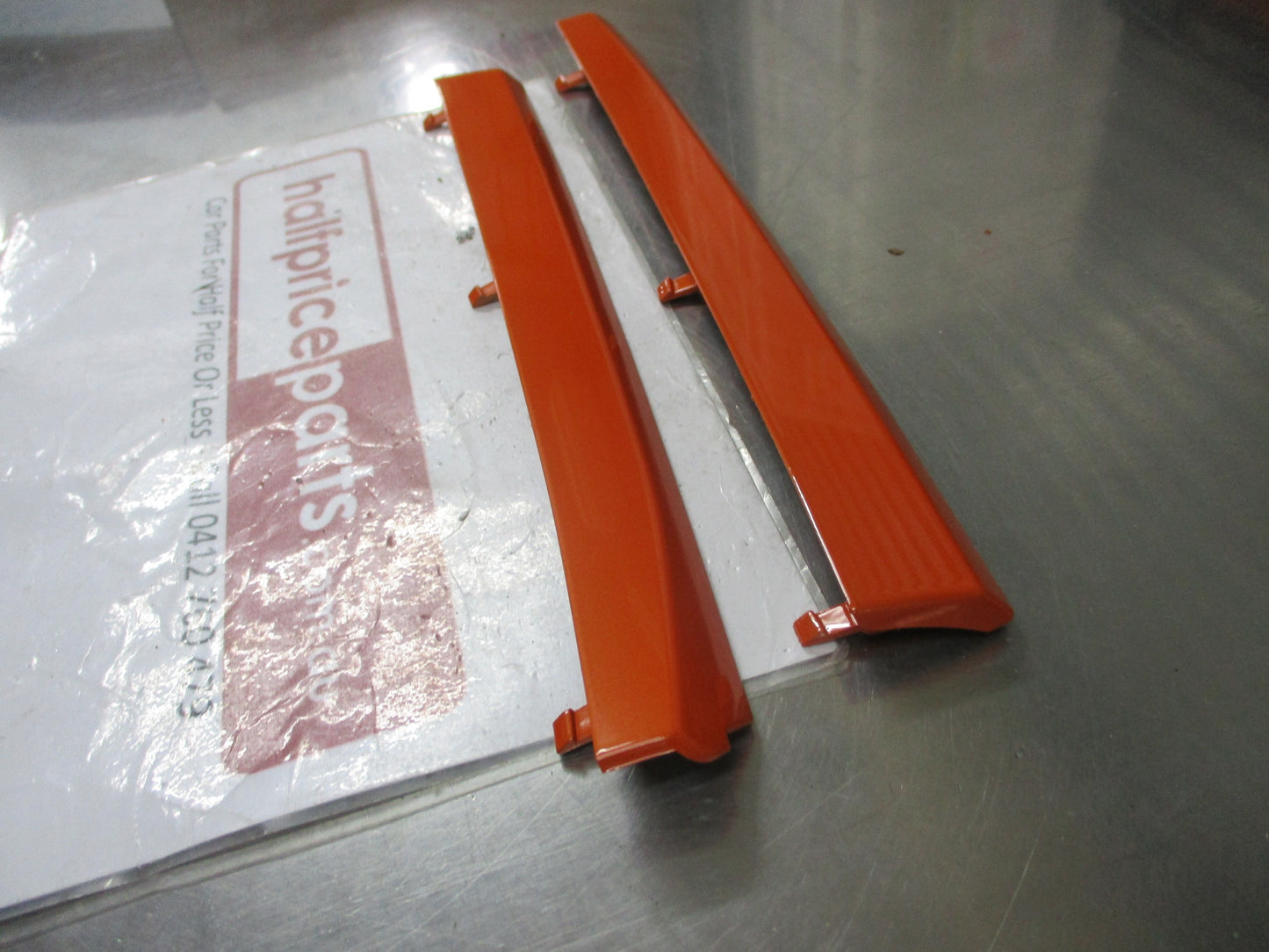 Subaru XV Genuine Front Grille Orange Winglet New Part