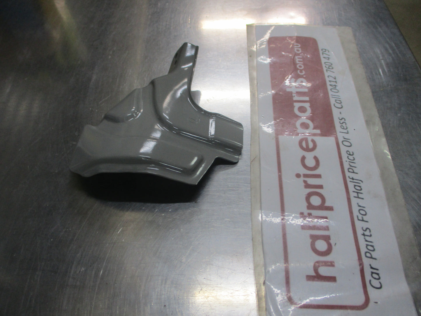 Kia Rio Genuine Left Hand Front Guard Bracket New Part