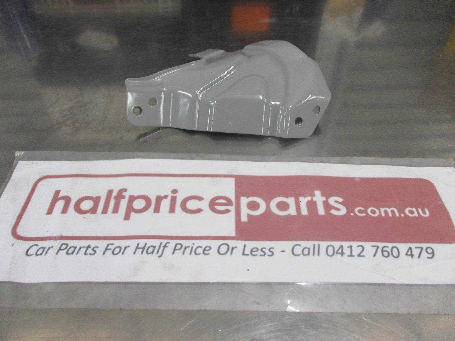 Kia Rio Genuine Left Hand Front Guard Bracket New Part