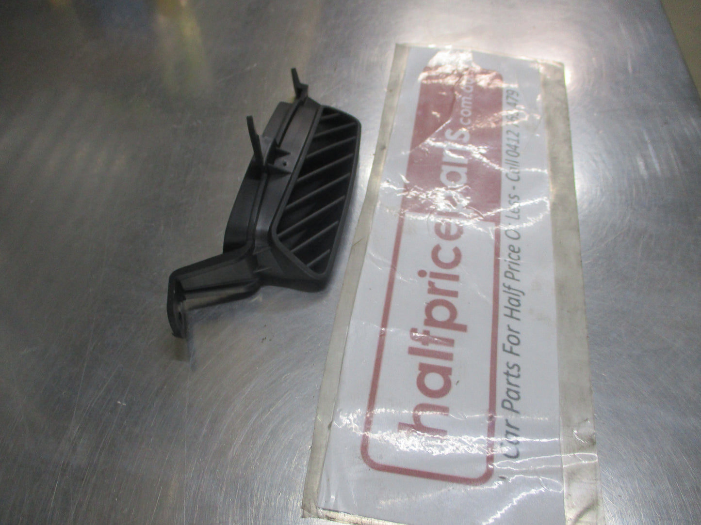 Kia Cerato Genuine Left Hand Defroster Nozzle Assembly New Part