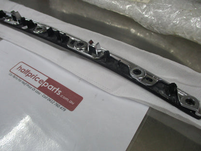Chrysler 300 Genuine Right Hand Rear Door Applique New Part
