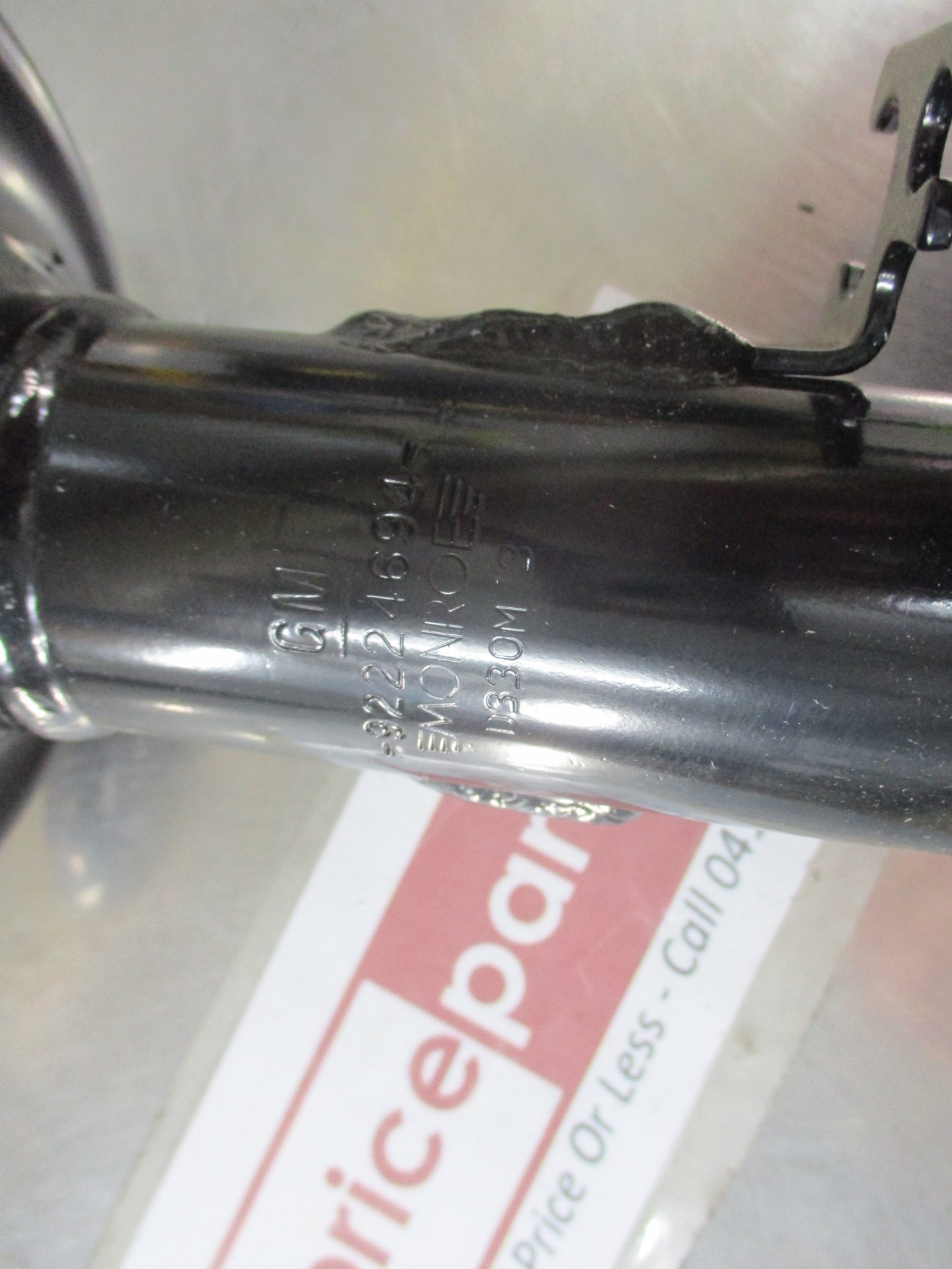 Holden VT-VX V8/V6 Genuine Right Hand Front Strut Assembly New Part