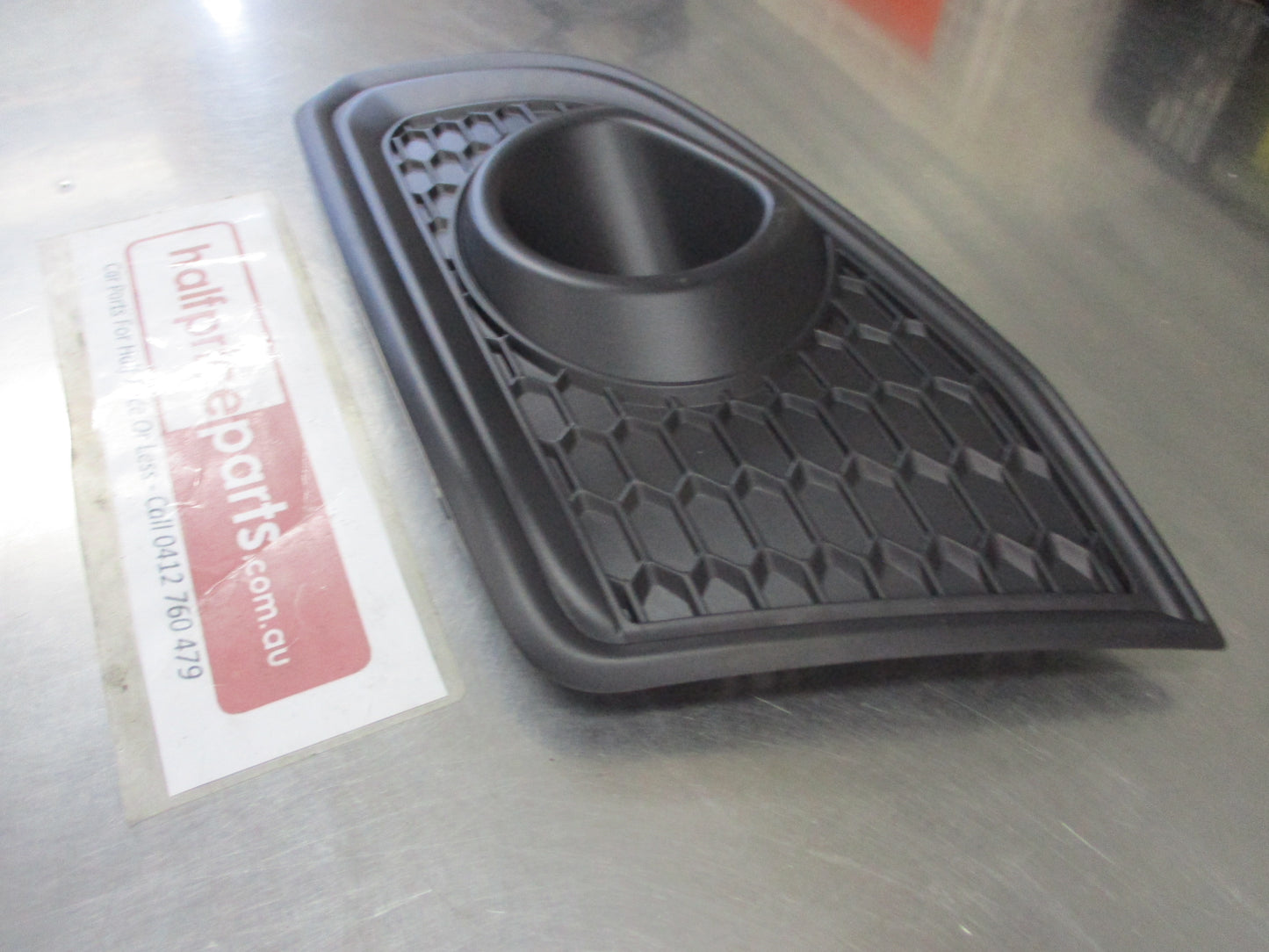 Holden CG7 Captiva Genuine Left Hand Front Fog Light Bezel New Part