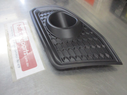 Holden CG7 Captiva Genuine Left Hand Front Fog Light Bezel New Part