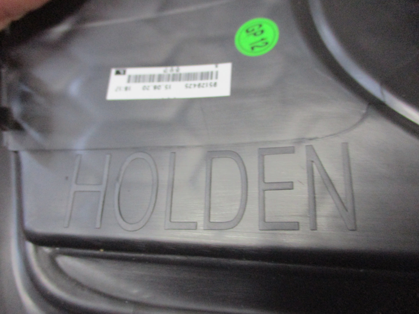 Holden CG7 Captiva Genuine Left Hand Front Fog Light Bezel New Part