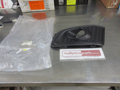 Holden CG7 Captiva Genuine Left Hand Front Fog Light Bezel New Part