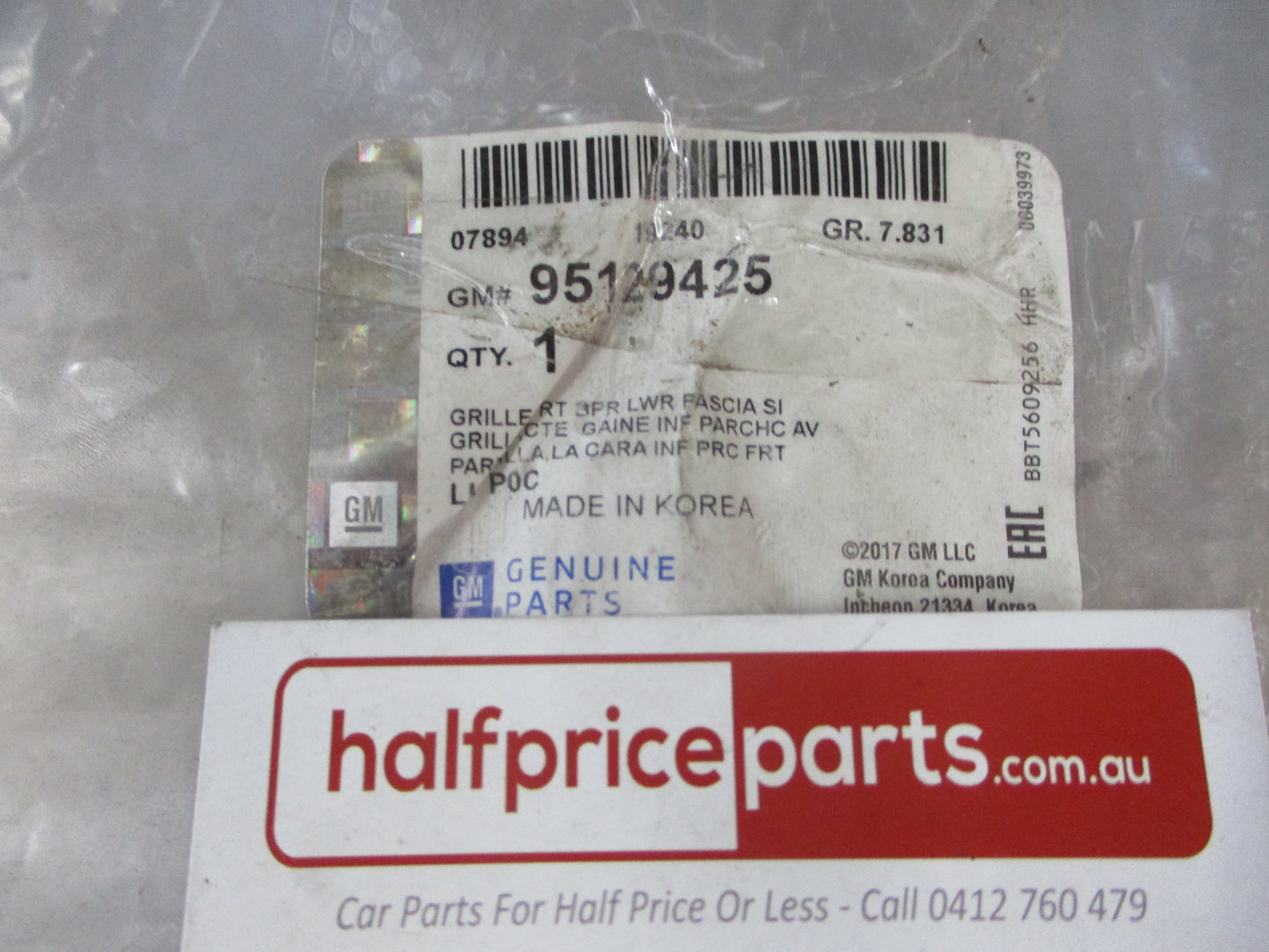 Holden CG7 Captiva Genuine Left Hand Front Fog Light Bezel New Part