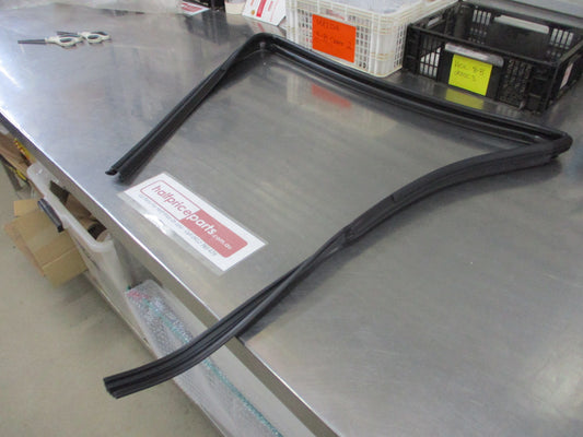 Holden RG Colorado/Trailblazer Genuine Left Hand Front Door Bailey Channel Window Runner New Part