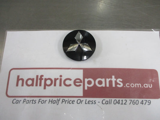Mitsubishi Triton/Pajero/Lancer Genuine Cal Black Alloy Wheel Center Cap New Part