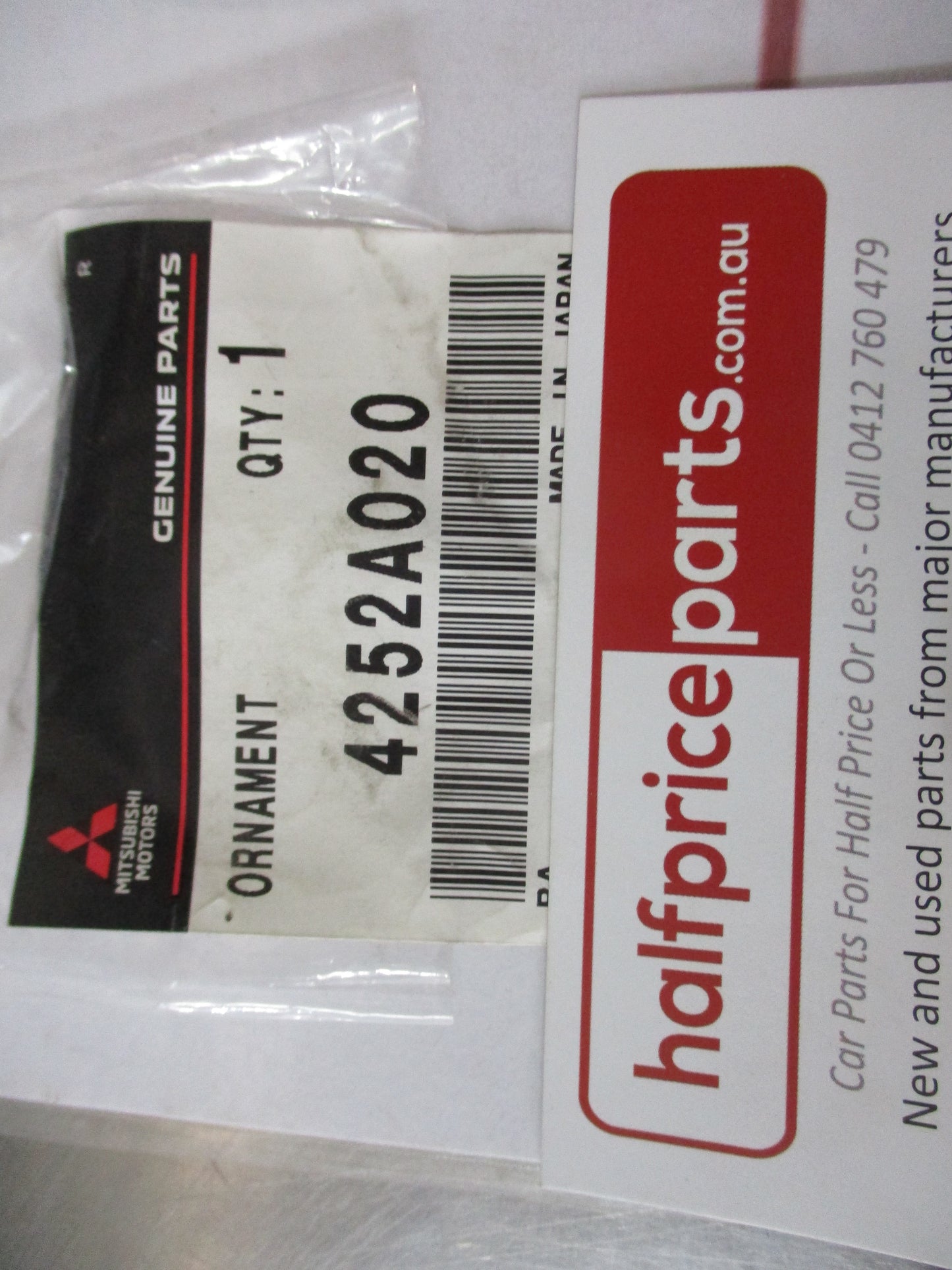 Mitsubishi Triton/Pajero/Lancer Genuine Cal Black Alloy Wheel Center Cap New Part
