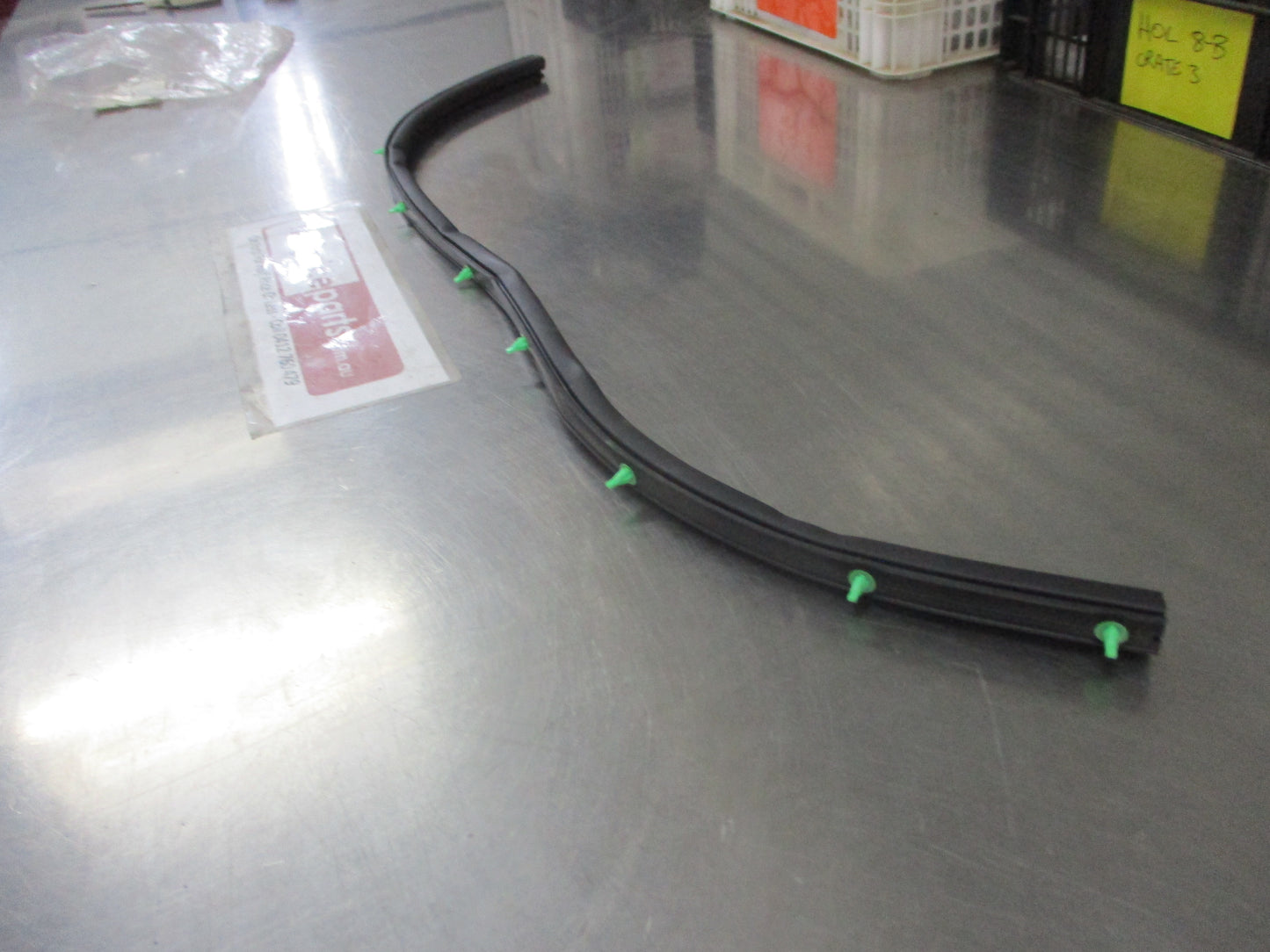 Holden VE Commodore Genuine Left Hand Front Door Lower Rocker Seal New Part