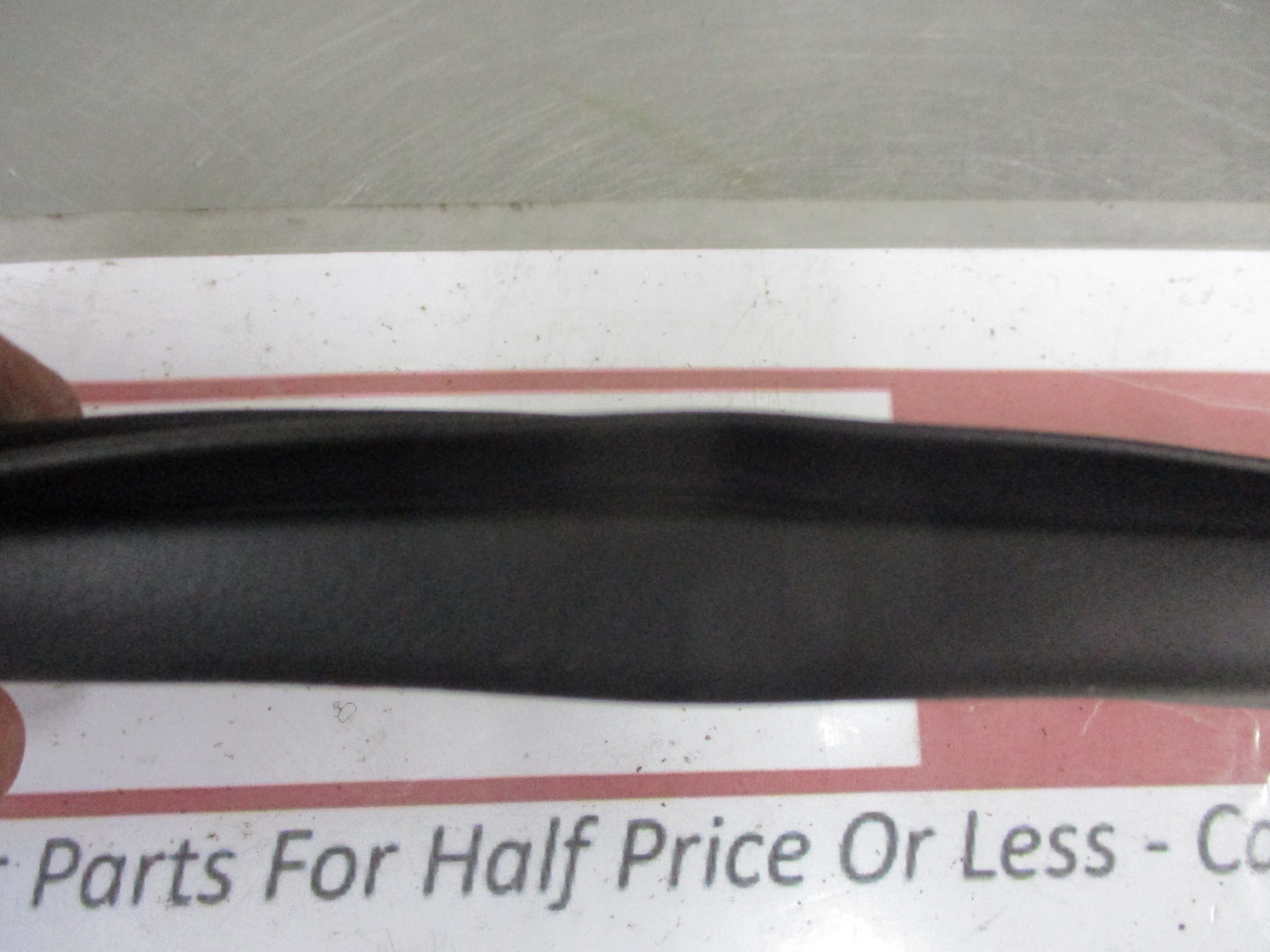 Holden VE Commodore Genuine Left Hand Front Door Lower Rocker Seal New Part