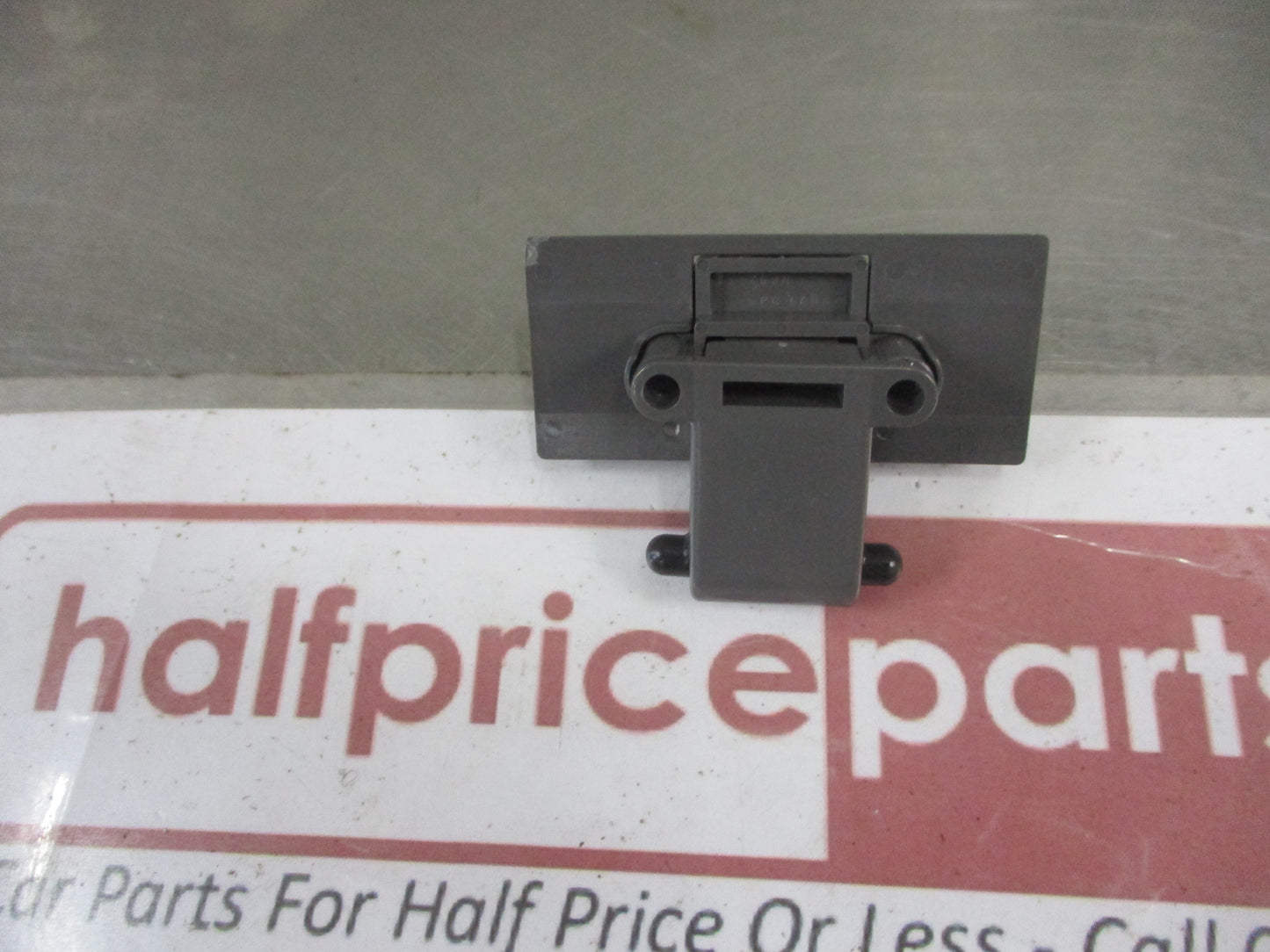 Suzuki Grand Vitara Genuine Glove Box Latch (Gray) New Part