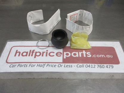 Suzuki Grand Vitara Genuine Dust Boot Seal New Part