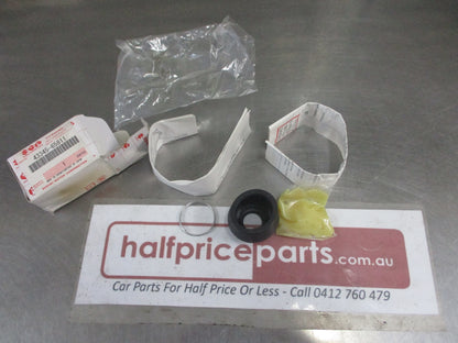 Suzuki Grand Vitara Genuine Dust Boot Seal New Part