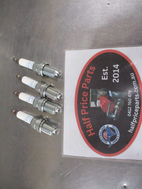 Kia Rio /Hyundai Accent/Elantra/S-Coup/Tiburon Genuine Spark Plugs Set Of 4 New Part