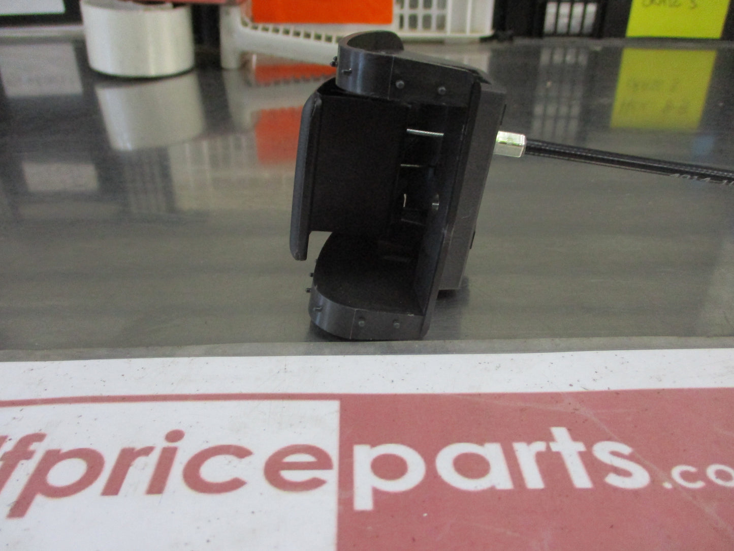 Holden Captiva CG7 Genuine Right Hand Rear Seat Recliner Actuator Cable New Part