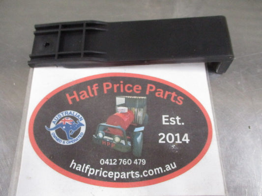 Hyundai Tiburon Genuine Rear Bumper Mounting Bracket Assy New Part