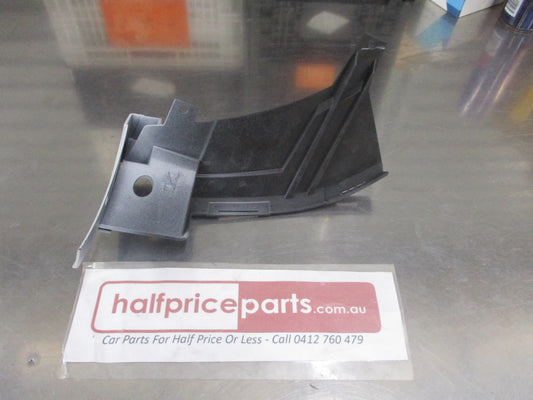 Mazda 2 Genuine Right Front Bumper Retainer Spoiler Holter New Part