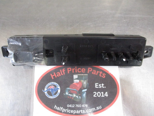 Hyundai Sonata Genuine Left Hand Front Power Seat Switch Assembly New Part