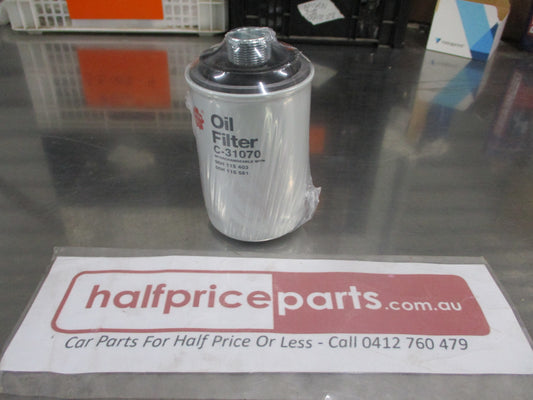 Sakura Engine Oil Filter Suits Audi/ VW Passat-Tiguan-Jetta Golf-Eos-T5 New Part