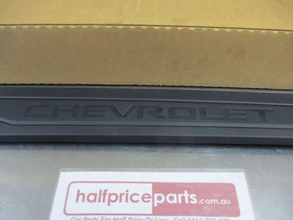 Holden GM Silverado Genuine Left Hand Top Tub Trim Moulding New Part
