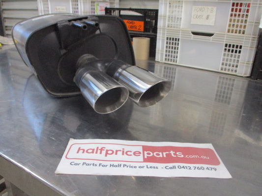 Holden VF Commodore SS/SSV/Sports Wagon V8 Genuine V8 Right Hand Muffler Stainless Tips  New Part