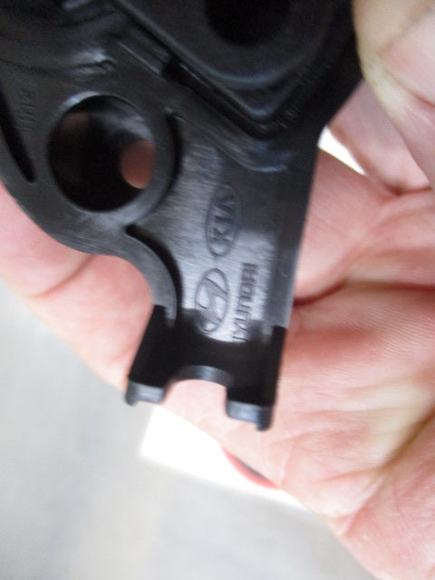 Kia Rio/Rondo/Carnival/Soul Genuine Bonnet Latch Release Base New Part