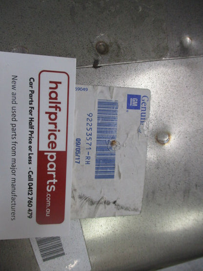 Holden VF Commodore SS/SSV/Sports Wagon V8 Genuine V8 Right Hand Muffler Stainless Tips  New Part
