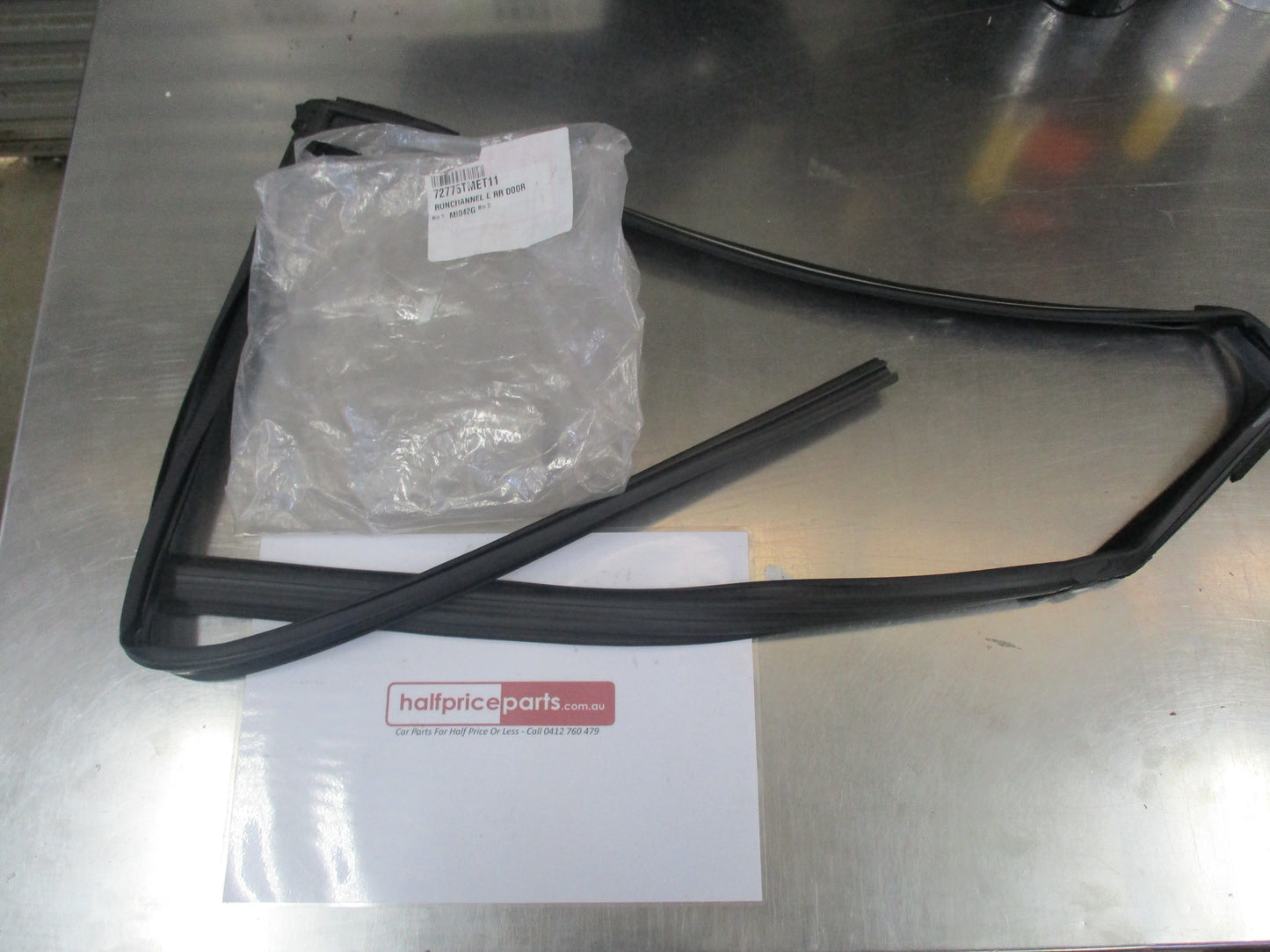 Honda CRV Genuine Rear Left (Passengers) Window Run Channel New Part