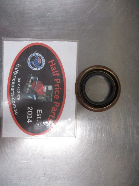 Kia Rio/Hyundai/Veloster/Elantra/Accent Genuine Manual Transmission Out Put Seal New Part