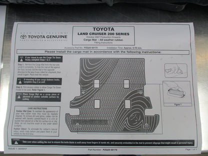 Toyota Land Cruiser 200 Series Genuine Rear Heavy Duty Rubber Cargo Mat New Part