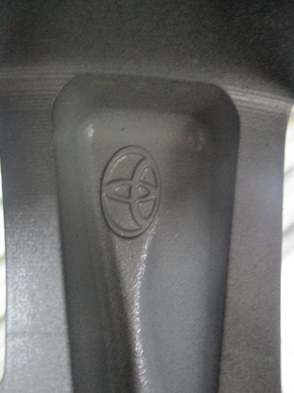Toyota Fortuner/Hilux Genuine Set Of 4 Alloy Wheels No C/Caps Used Part VGC