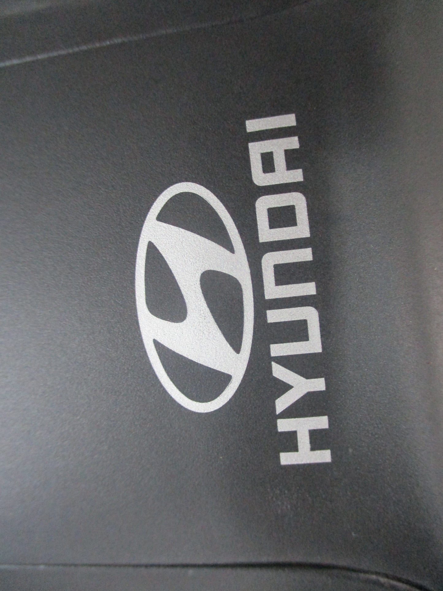 Hyundai Venue QX Genuine Flush Roof Rack Kit New Part