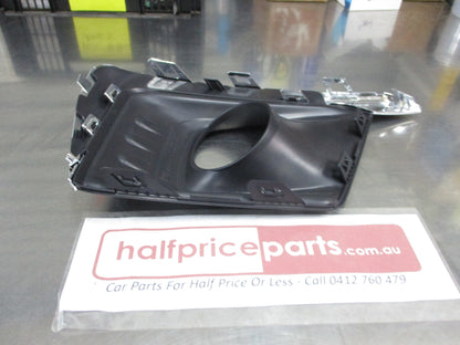 Holden CG Series II Captiva LTZ Genuine Drivers Side Front Fog Light Bezel New Part