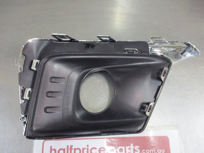 Holden CG Series II Captiva LTZ Genuine Drivers Side Front Fog Light Bezel New Part