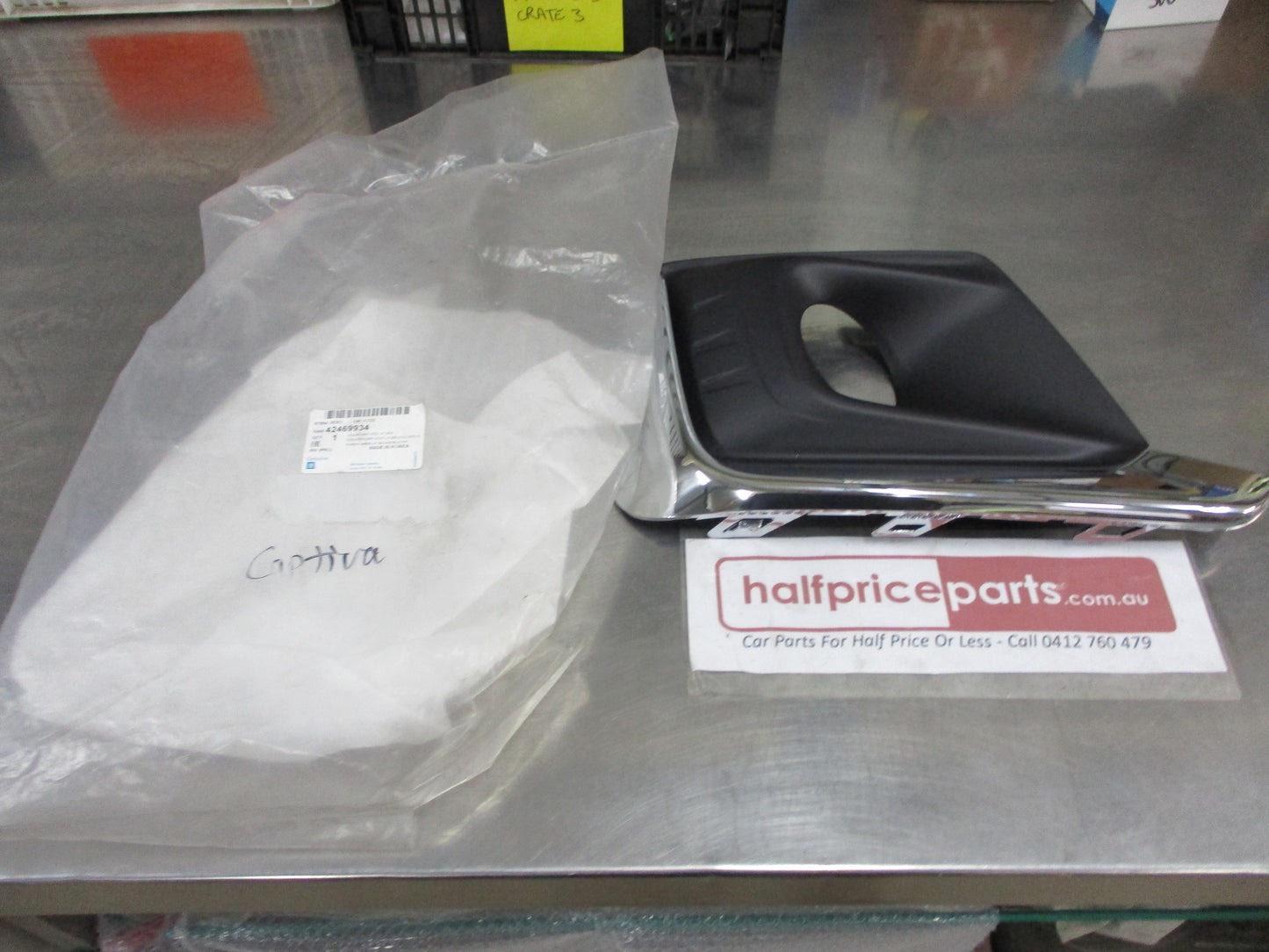 Holden CG Series II Captiva LTZ Genuine Drivers Side Front Fog Light Bezel New Part