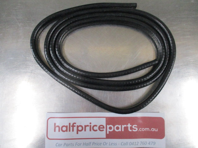 2M - PVC Black Pinchweld (Medium) - 15mm x 11mm -  New Part