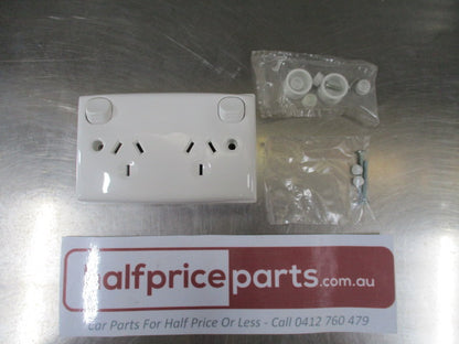 Clipsal 25mm Electrical Power Outlet and Mounting Box New Part