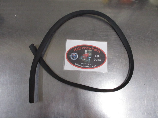 Hyundai Elantra Genuine Upper Wind Shield Moulding New Part