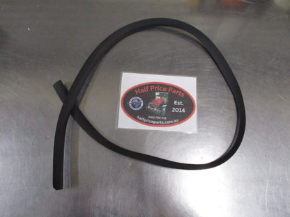 Hyundai Elantra Genuine Upper Wind Shield Moulding New Part